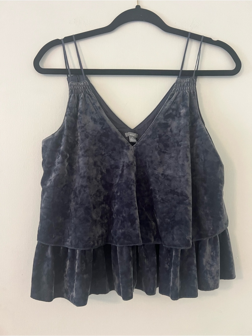 aerie Velvet Tiered V-Neck Cami - Charcoal size XS (Y100)